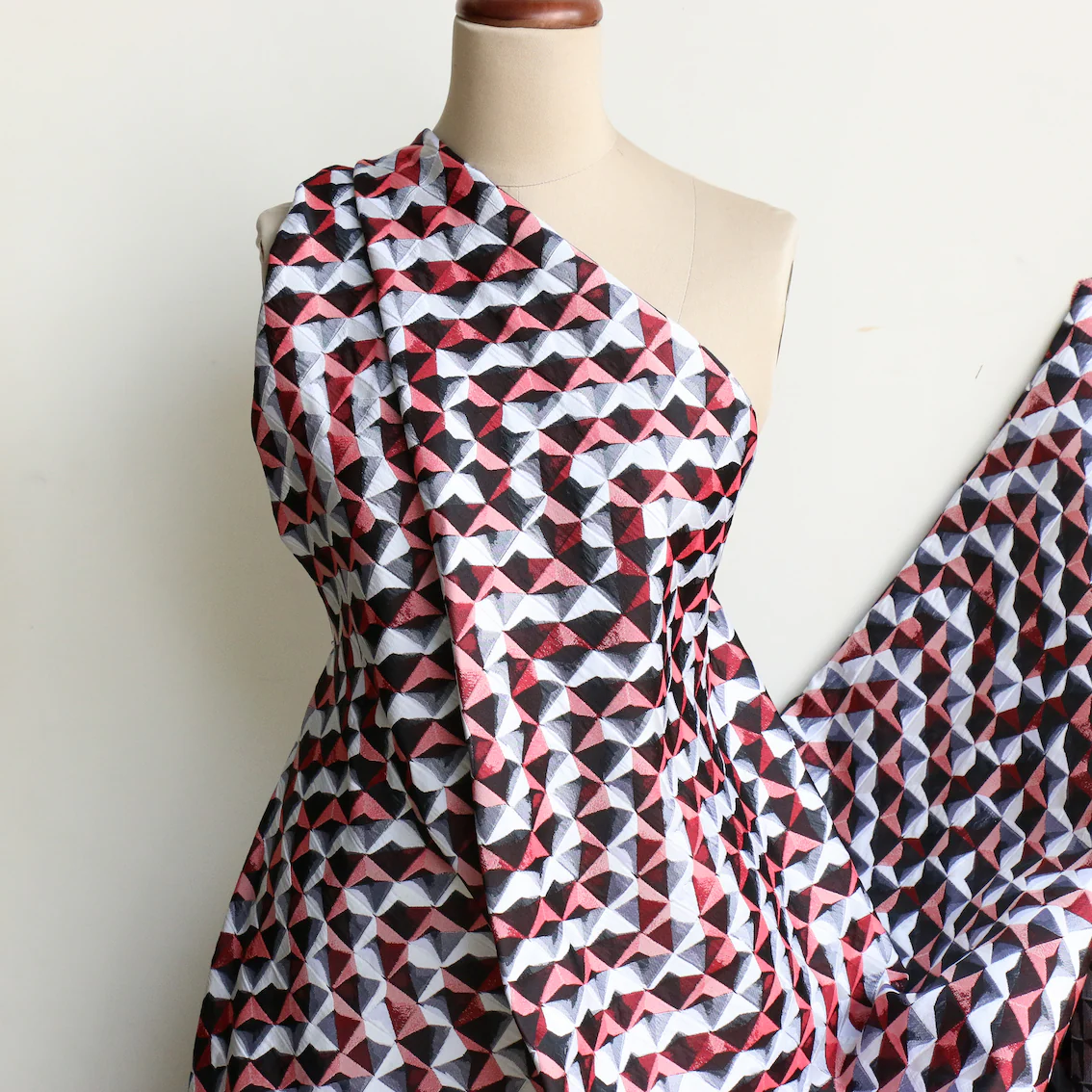 Scarlet Letter Jacquard - Image 4
