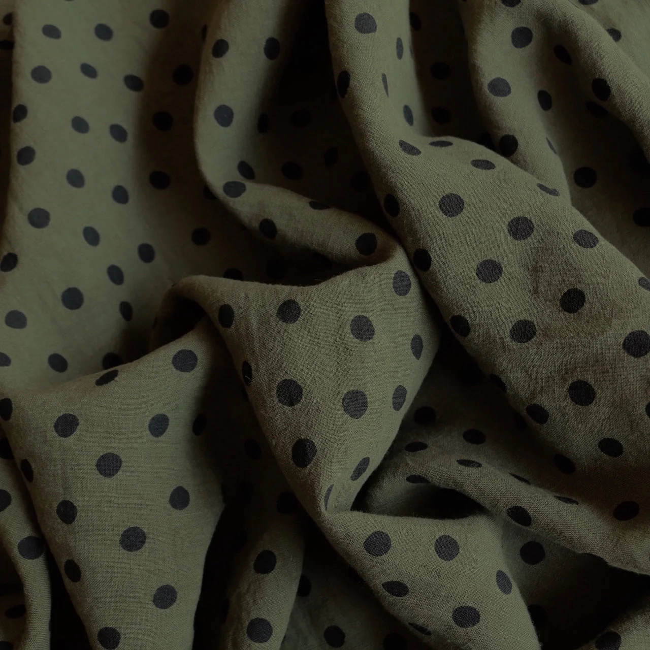 Scattered Spot Seaweed Linen - Image 2