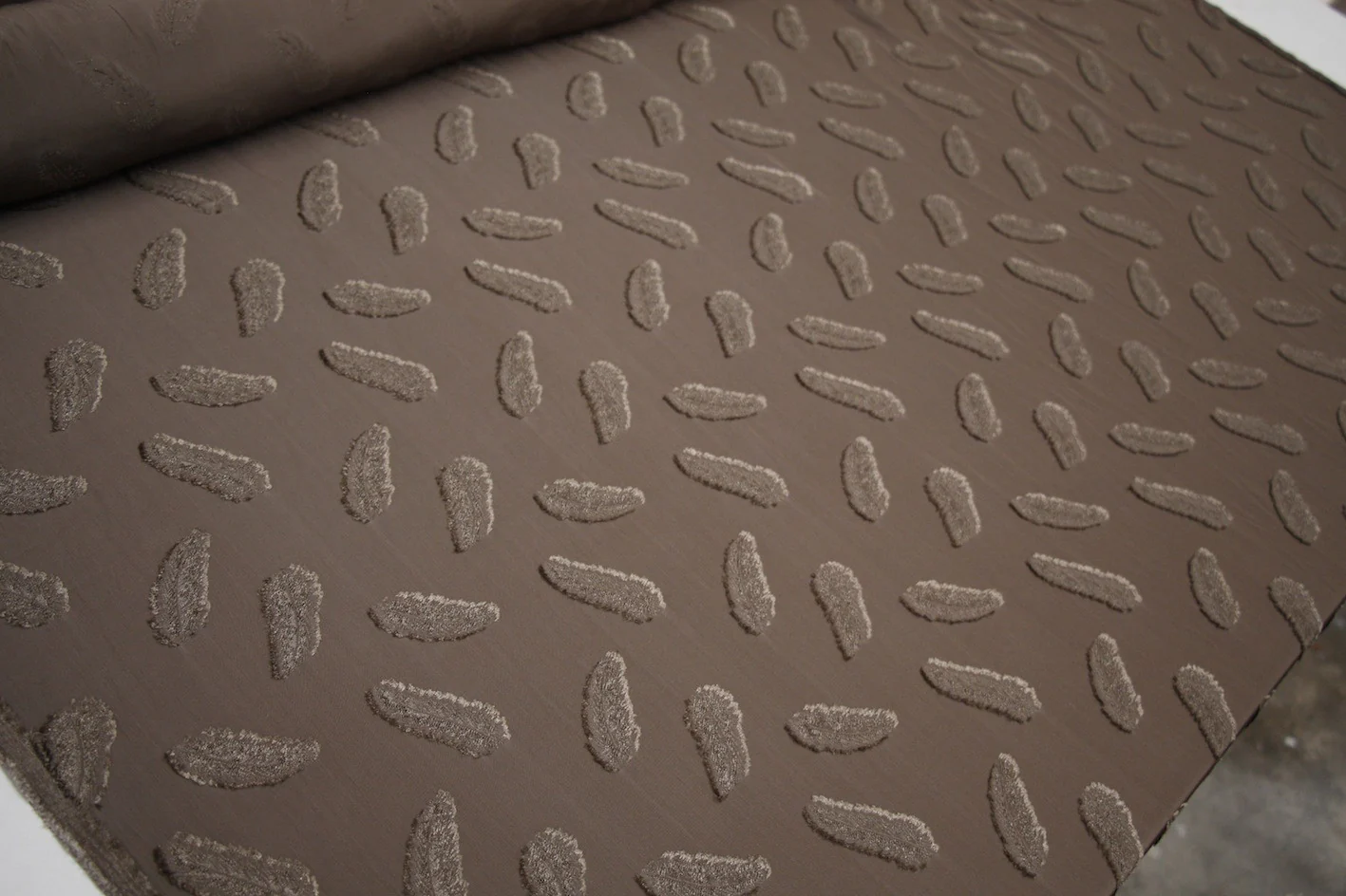 Sepia Feathers Jacquard - Image 4