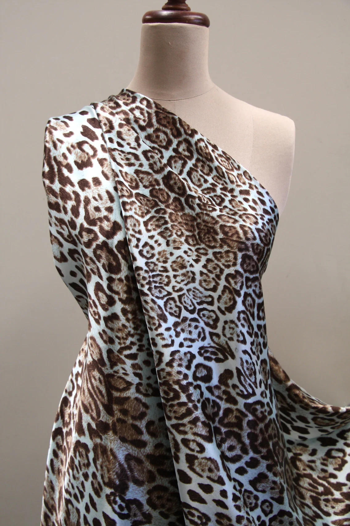 She Cat Powder Blue - Image 5