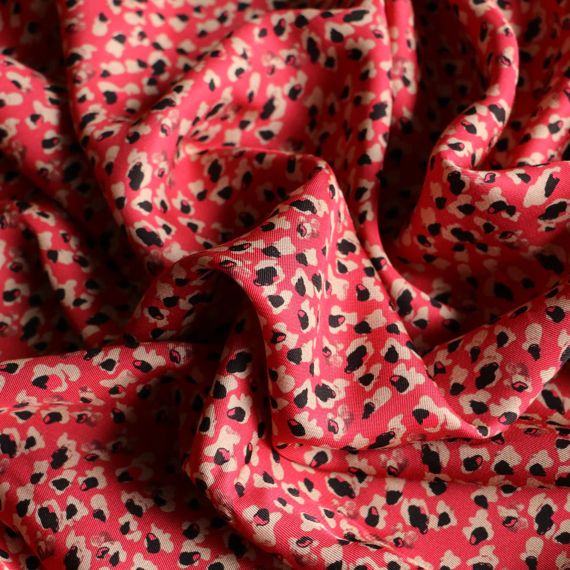 Shia Rose Viscose Twill - Image 2