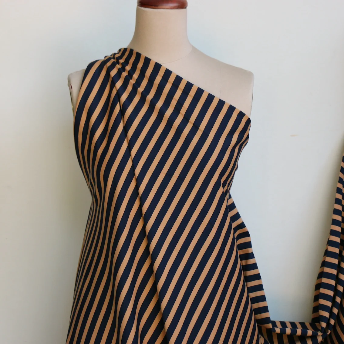 Shikku Stripe Navy/Brûlée - Image 5