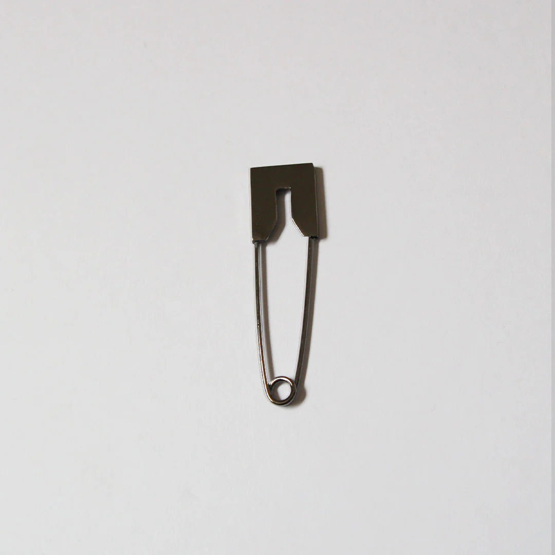 Modern Kilt Pin Shiny Black Nickle - 7.5cm (3") - Image 2