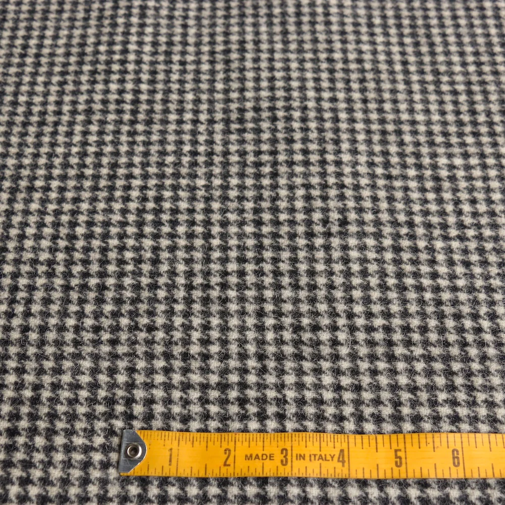 Silvana Nero Houndstooth Coating - Image 4
