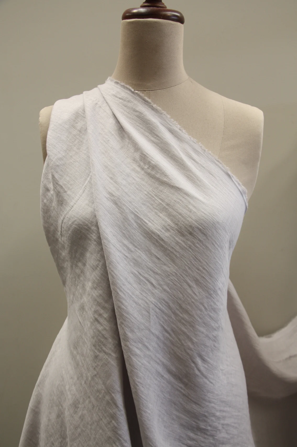 Silver Grey Hanky Linen - Image 3