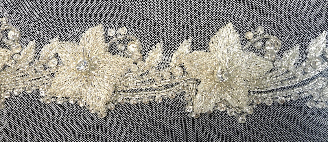 Silver/Offwhite Floral Trim