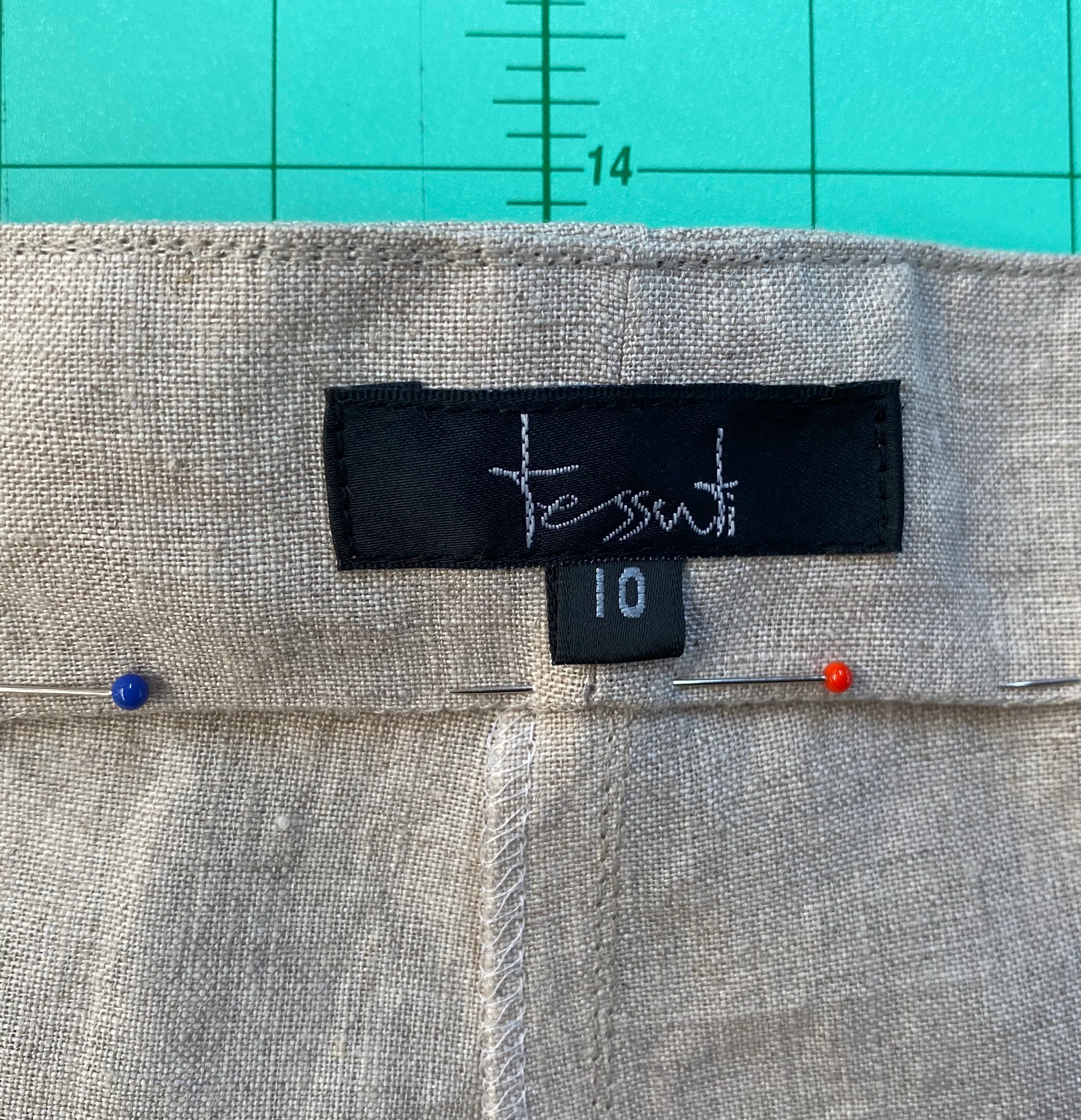 Size Woven Labels - 12 labels (Black) - Image 2
