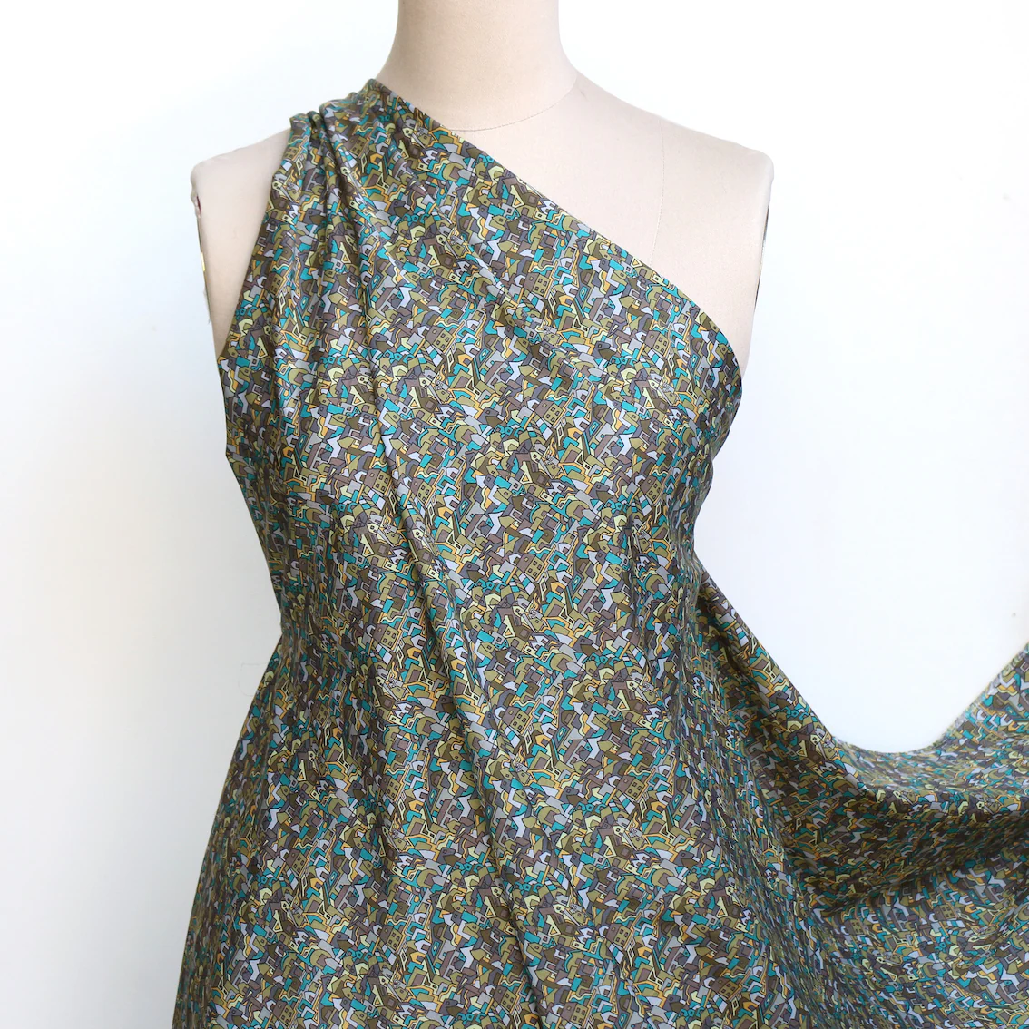 Small Town - Liberty Tana Lawn⢠- Image 5