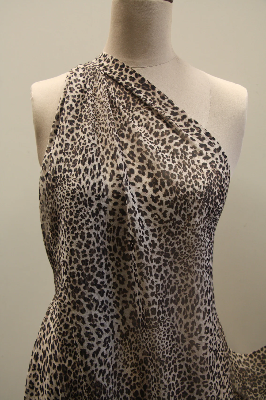 Snow Leopard Silk Georgette Remnant - Image 5