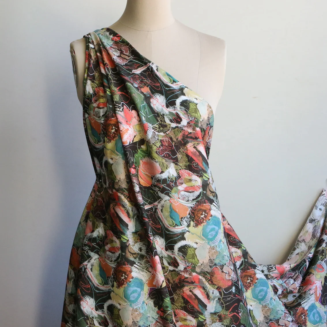 Soozy Lipsey Olive - Liberty Tana Lawn™ - Image 5