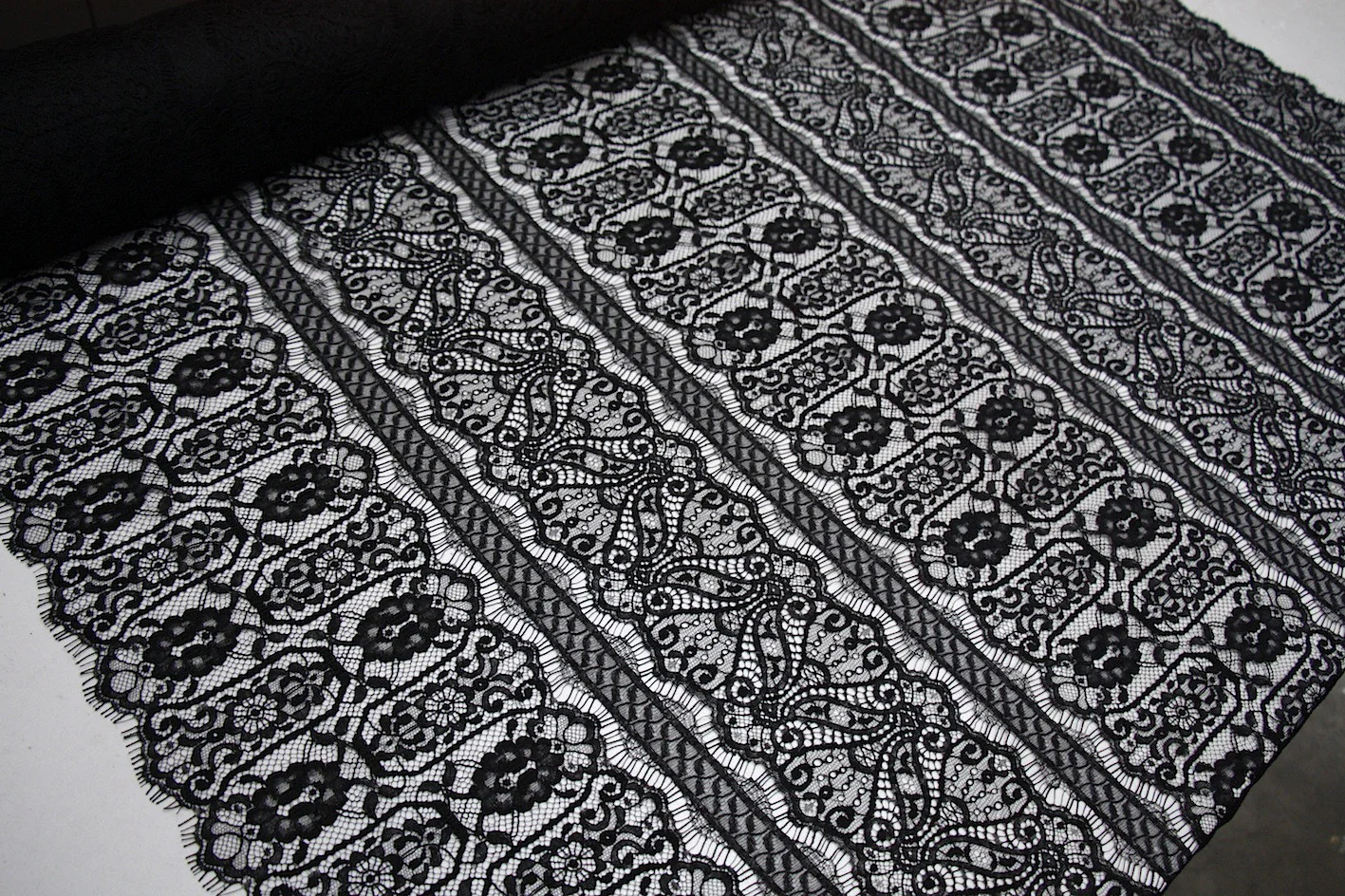 Southern Black Lace - Image 4