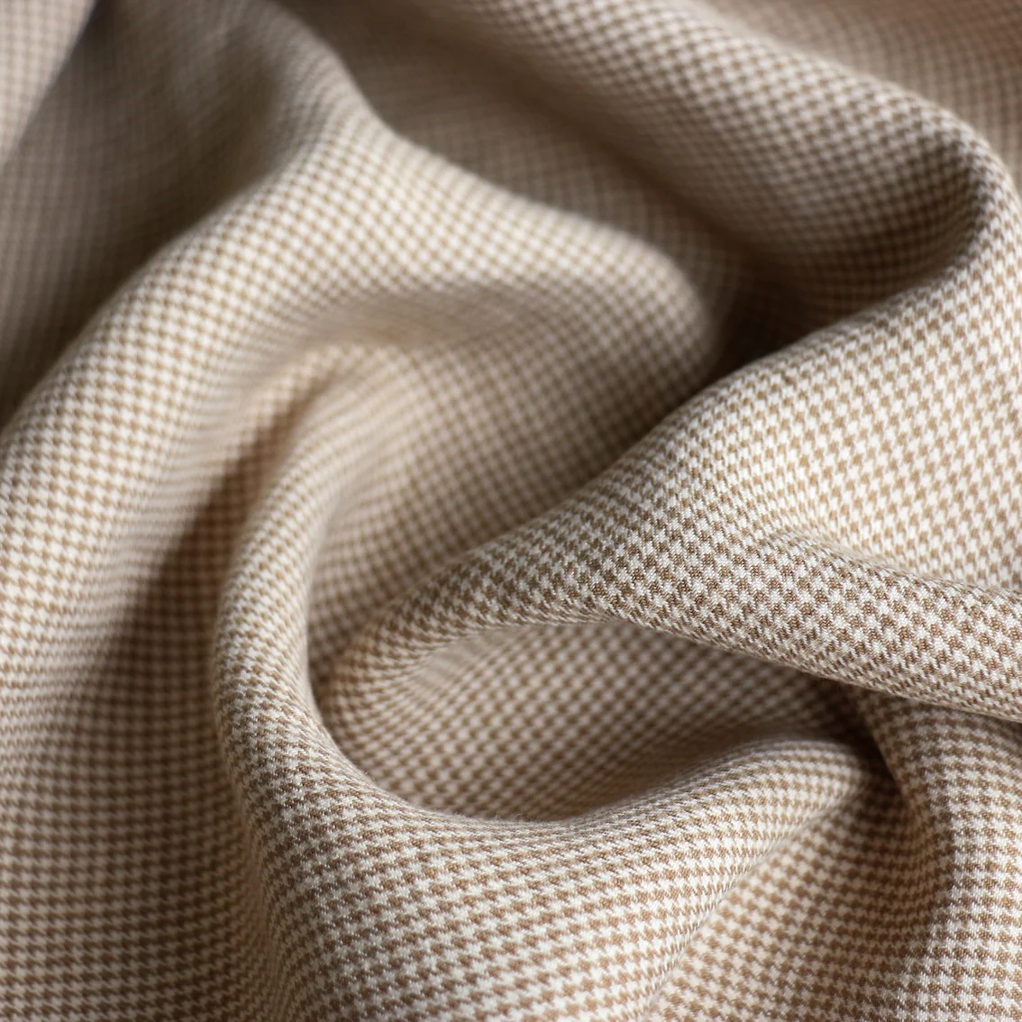 Spezia Camel Houndstooth Linen - Image 2
