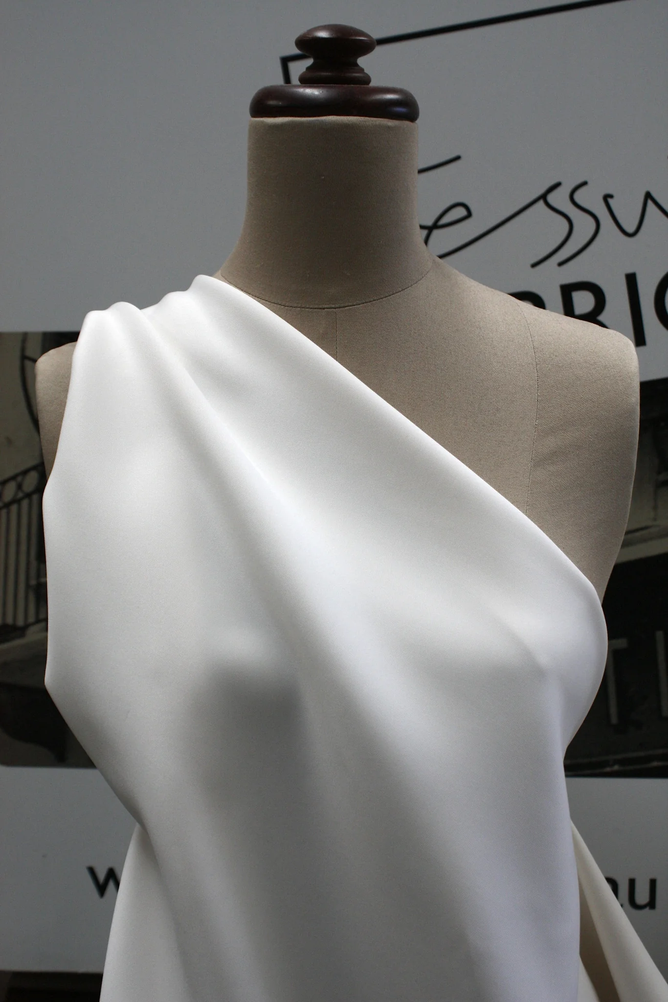 Sport Luxe Neoprene White - Image 4