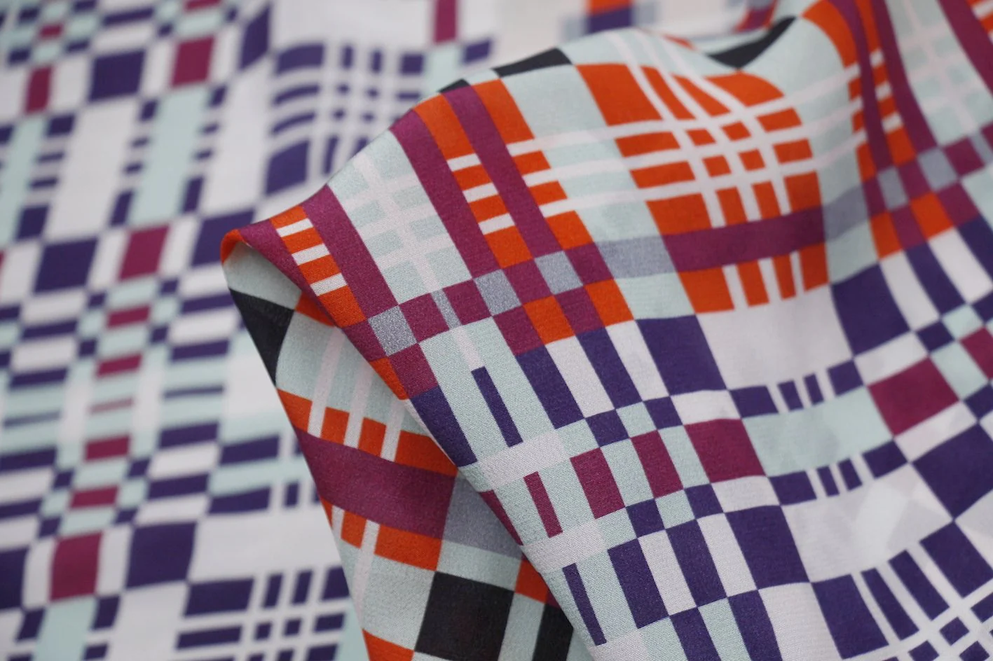 Square City - Crepe De Chine