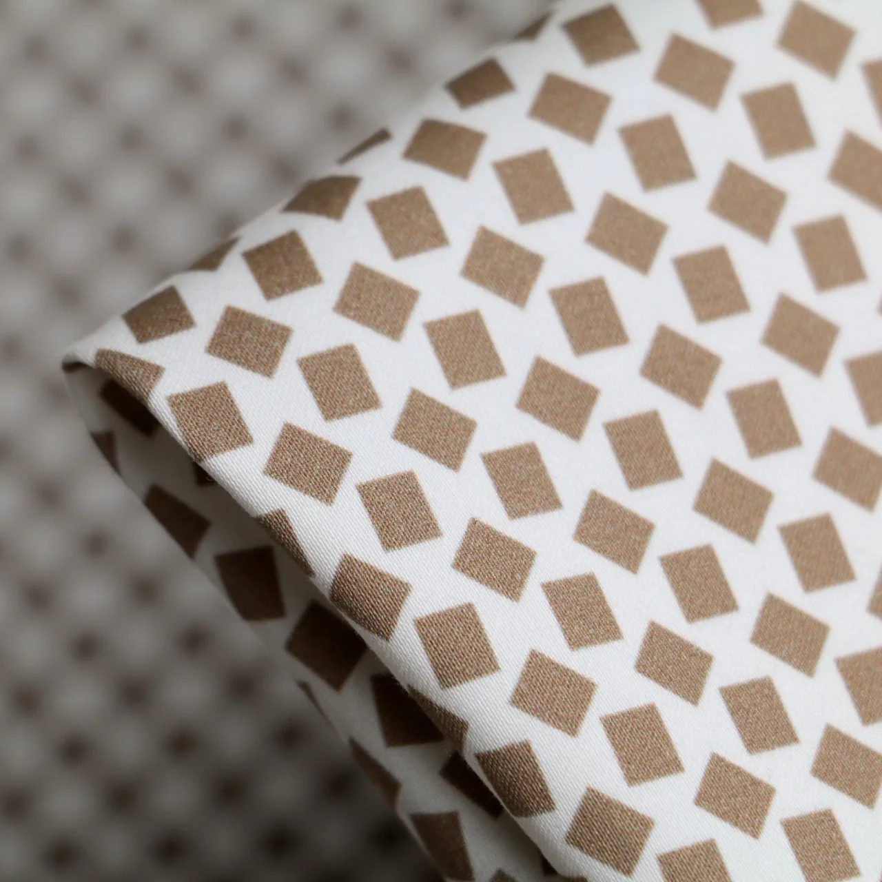 Squares Or Diamond Taupe