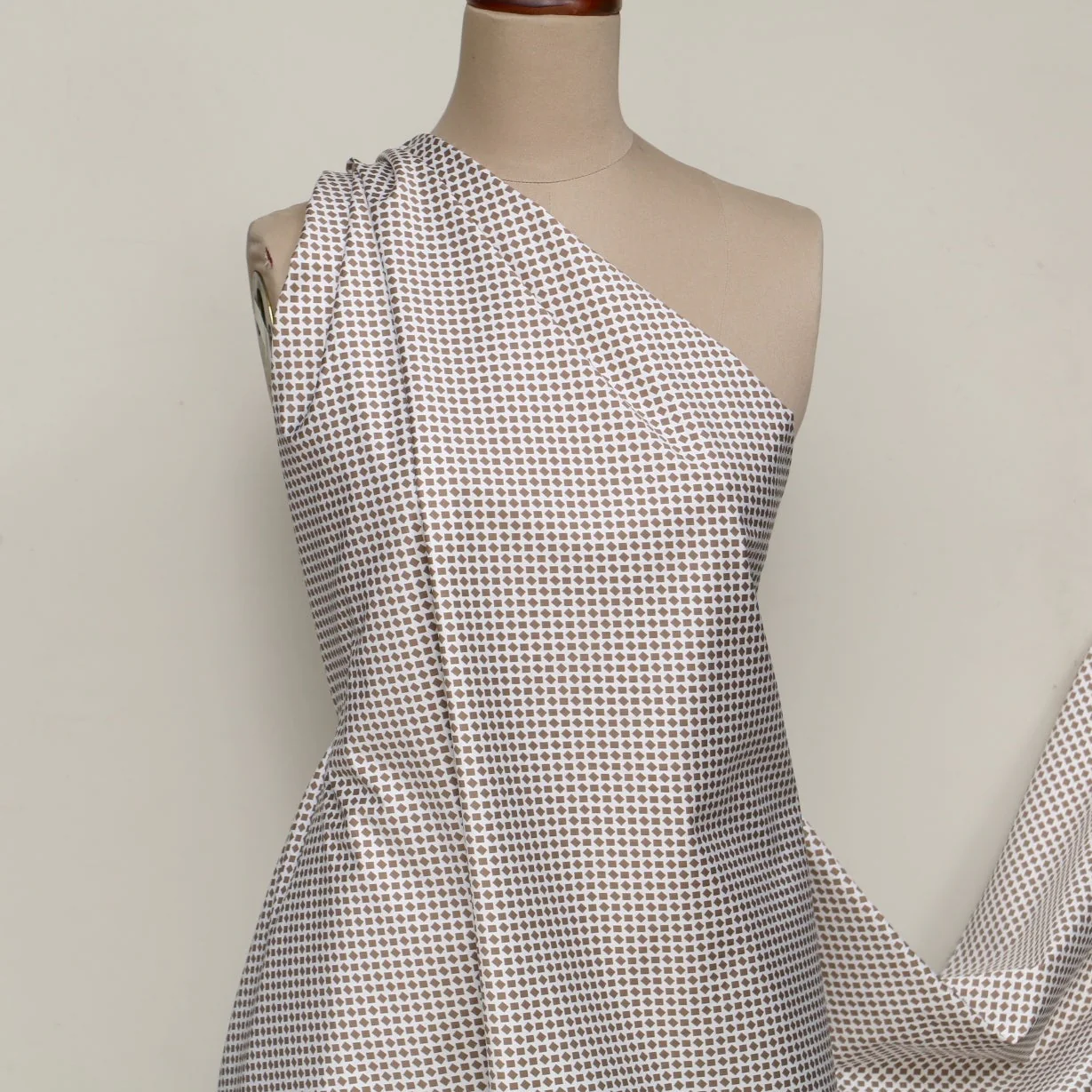 Squares Or Diamond Taupe - Image 5