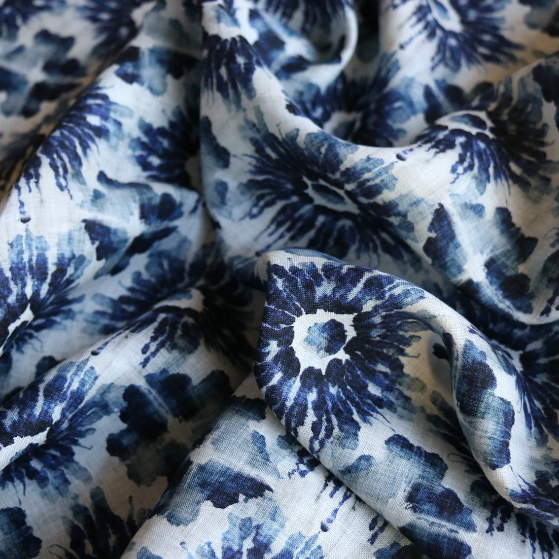 Starburst Shibori Printed Linen - Image 2