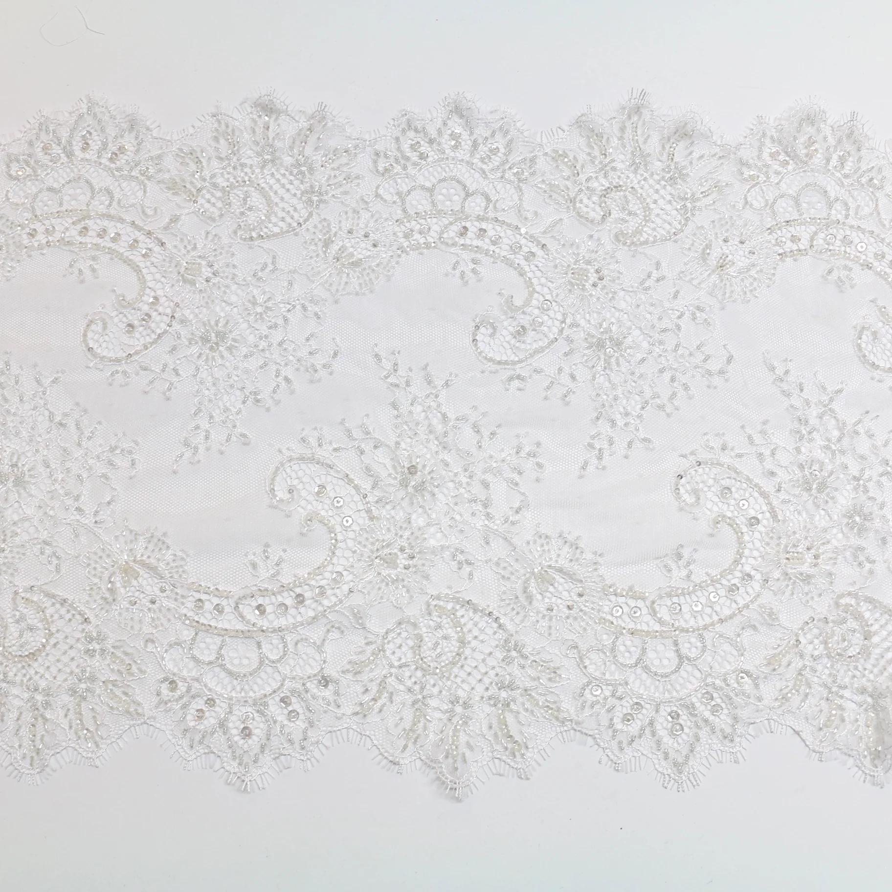 Stella White - Lace Trim - 35cm
