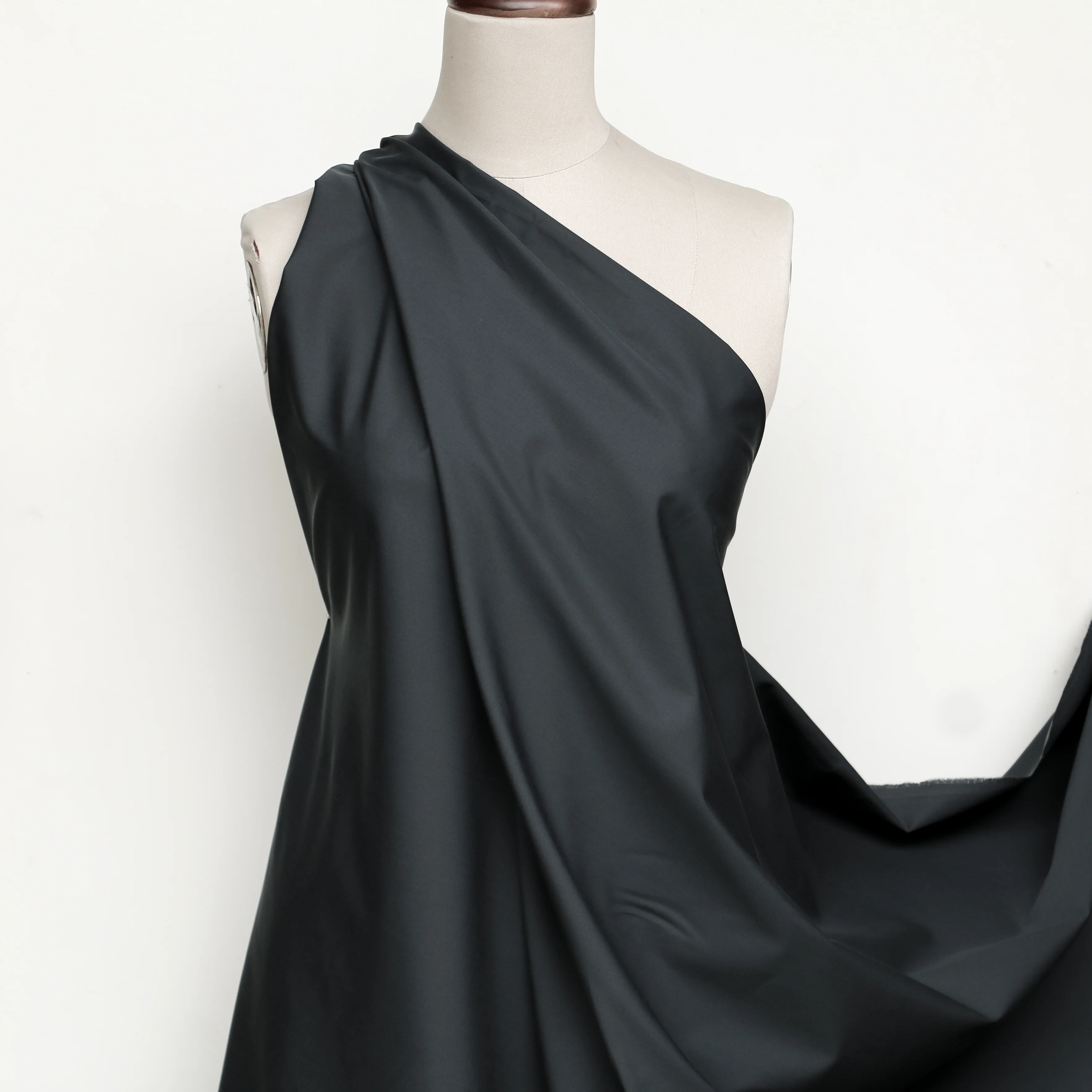 Still Graphite Poplin Shirting - Image 4