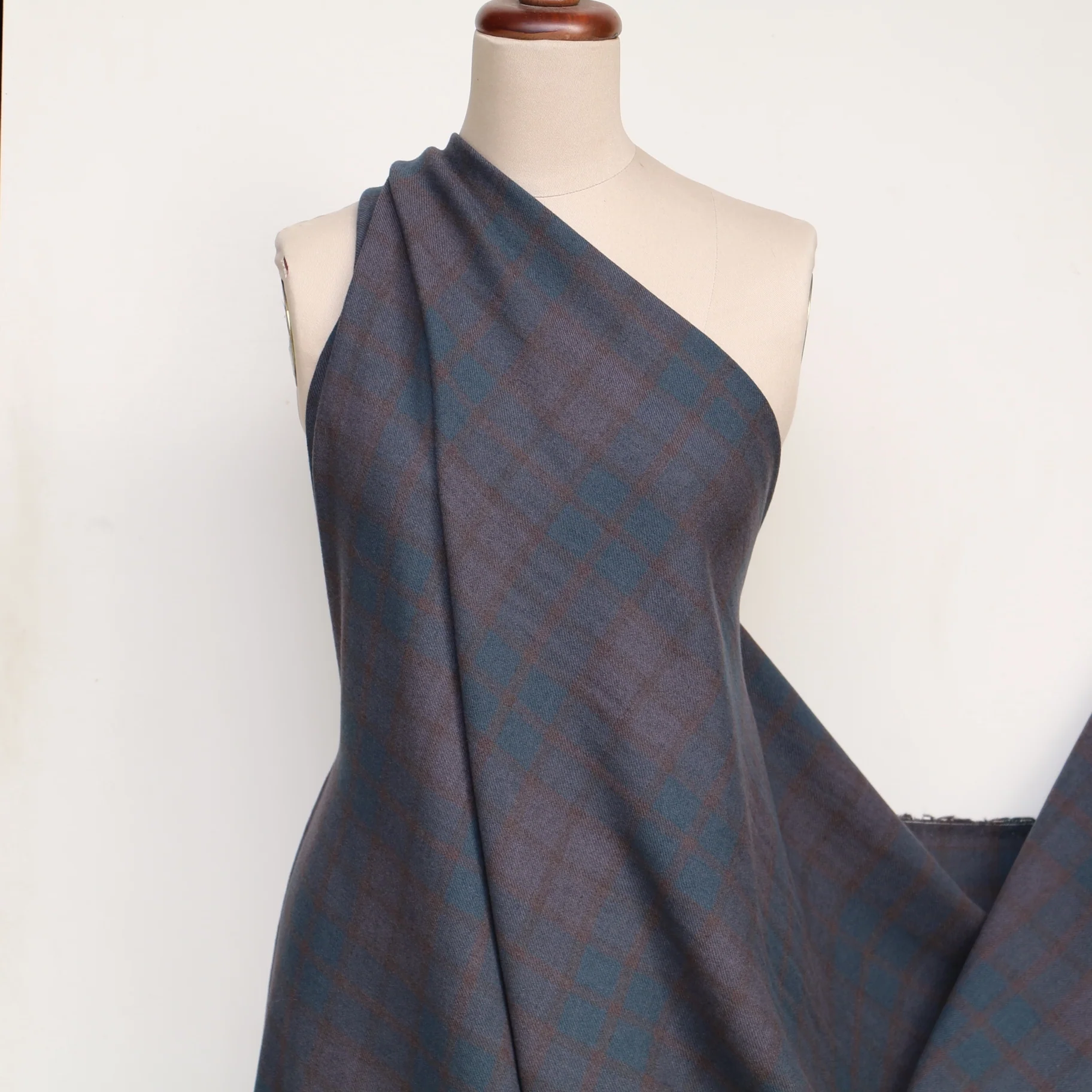 Subtle Check - Image 5