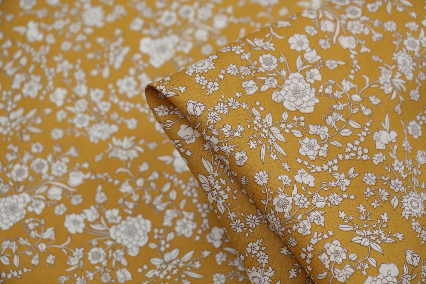 Summer Blooms Mustard - Liberty Tana Lawn