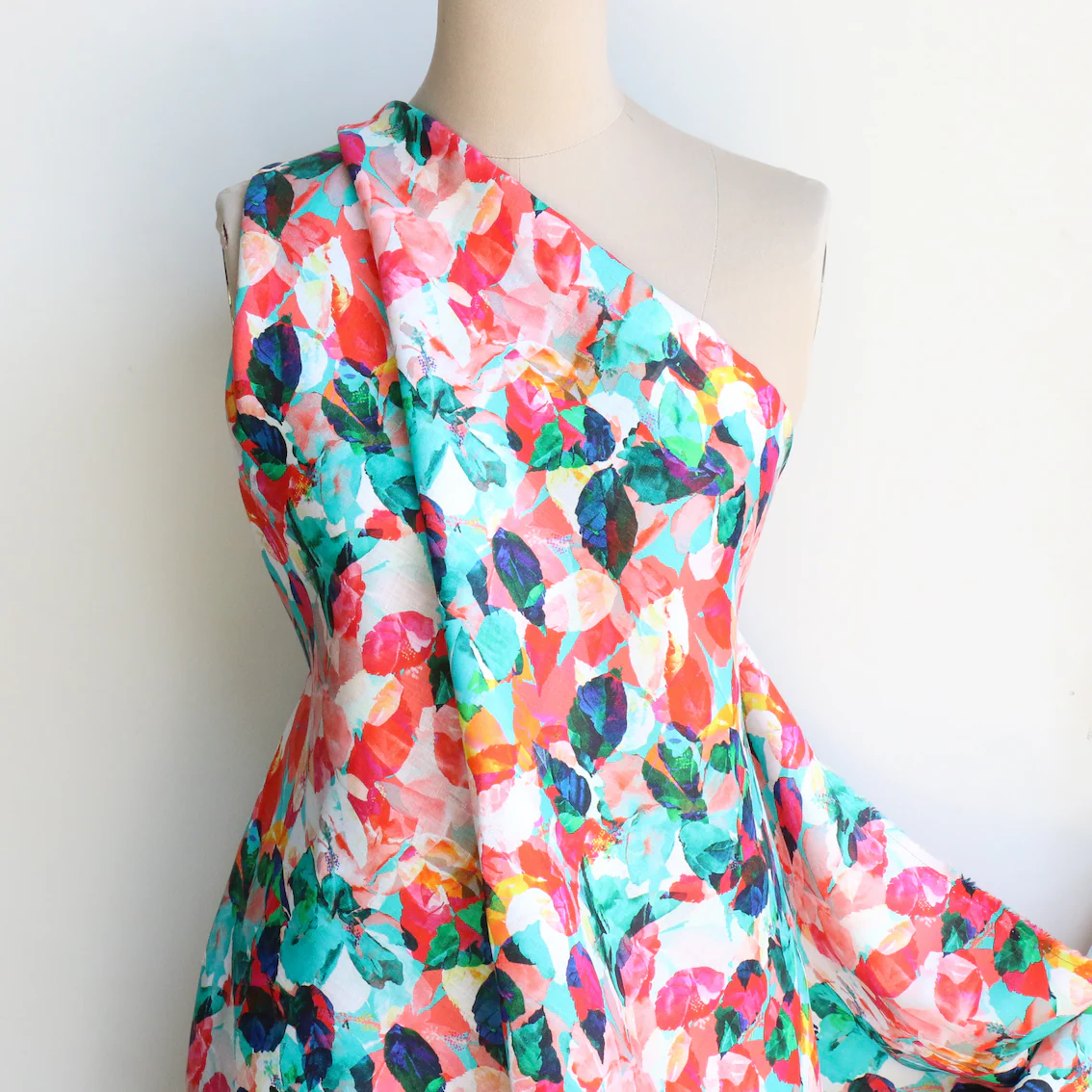 Summer Breeze Printed Linen - Image 5