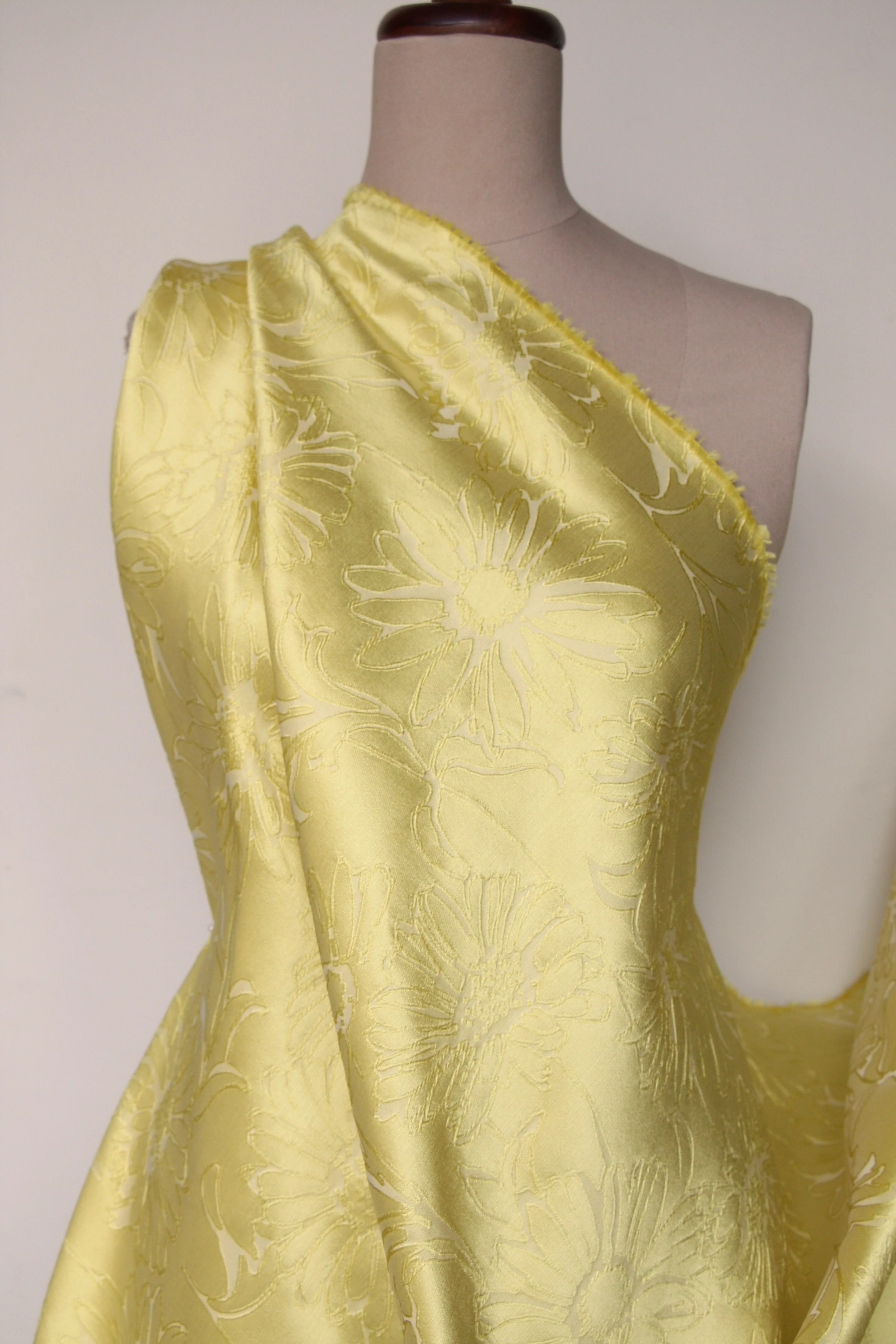 Sunburst Jacquard - Image 5
