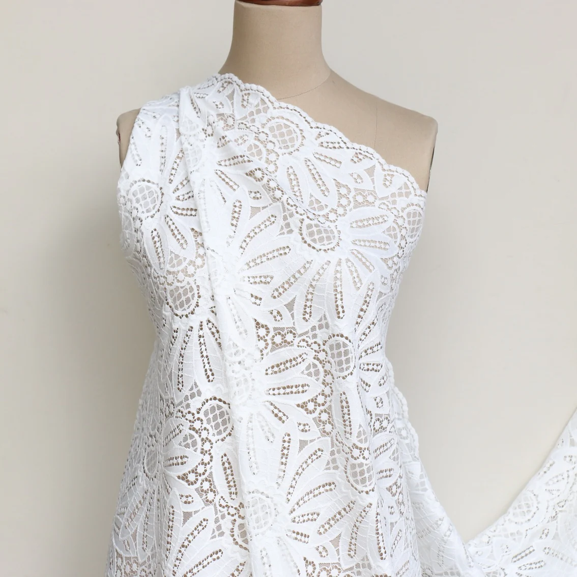 Sunflower Lace Ivory - Image 5