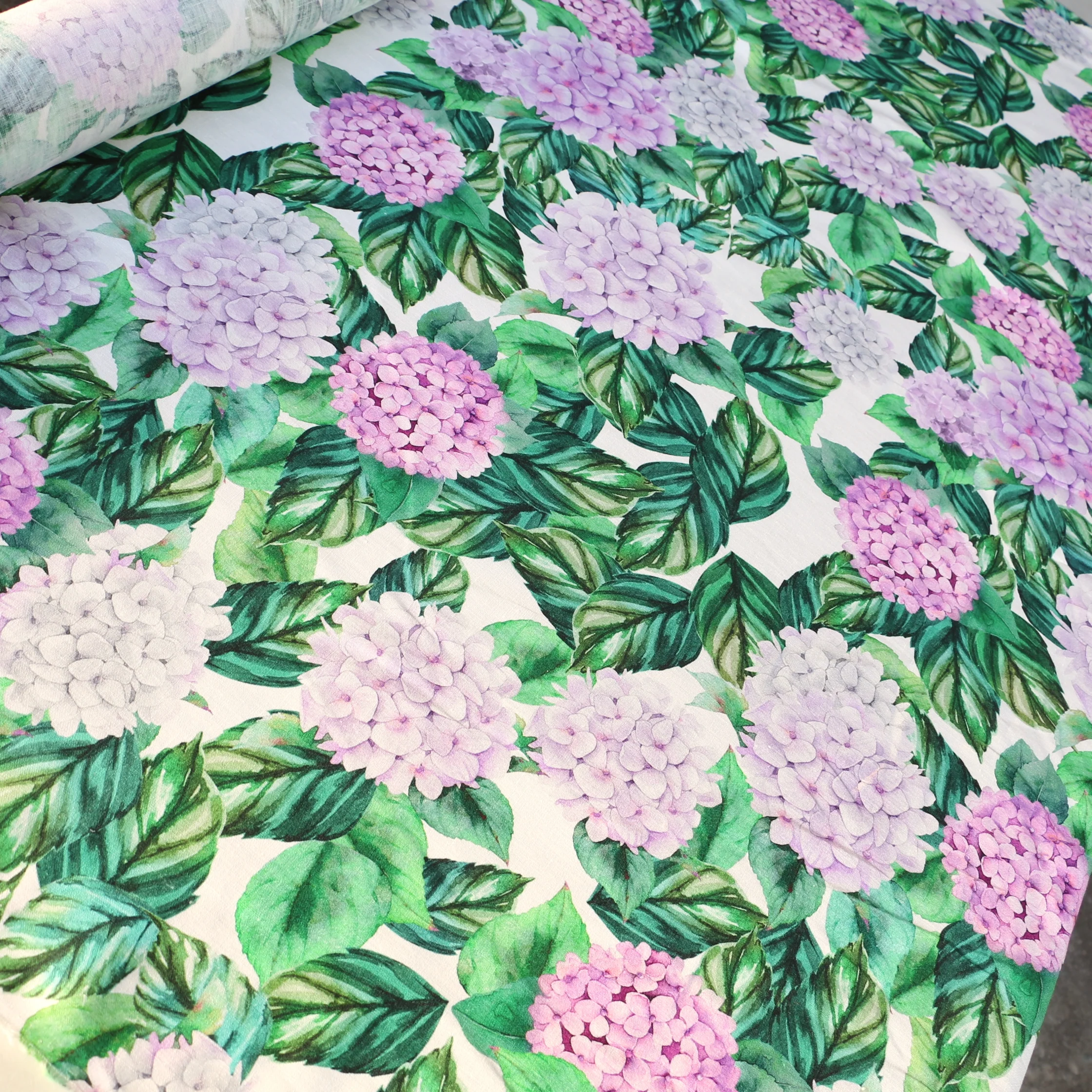 Sweet Hydrangea Printed Linen - Image 4