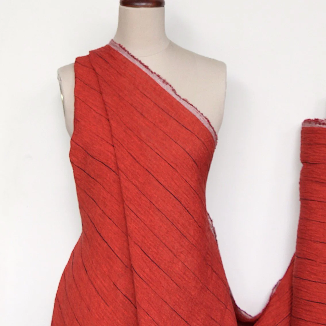 Symi Scarlet Crinkle Linen - Image 6