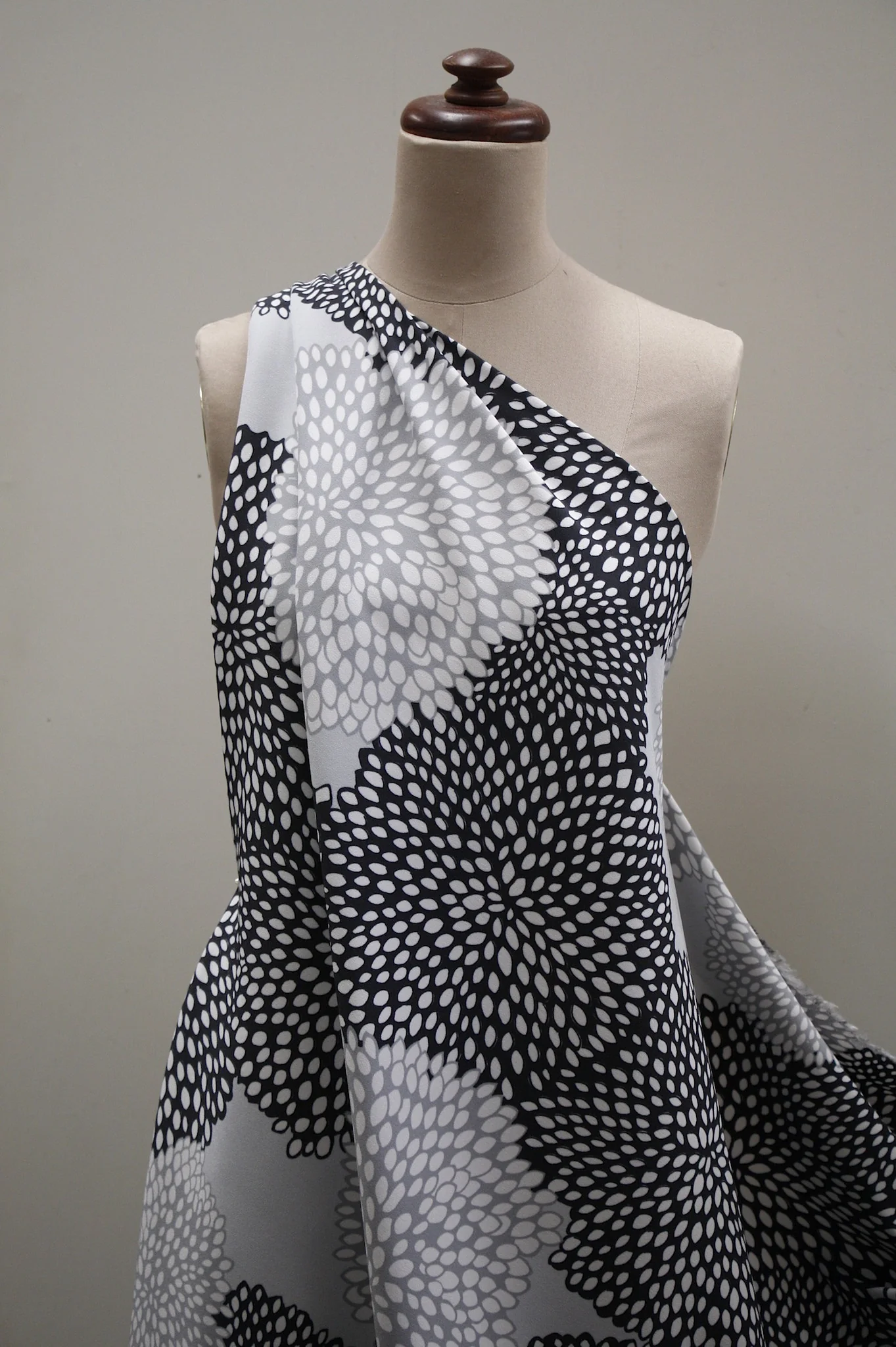 East Meets West - Image 4