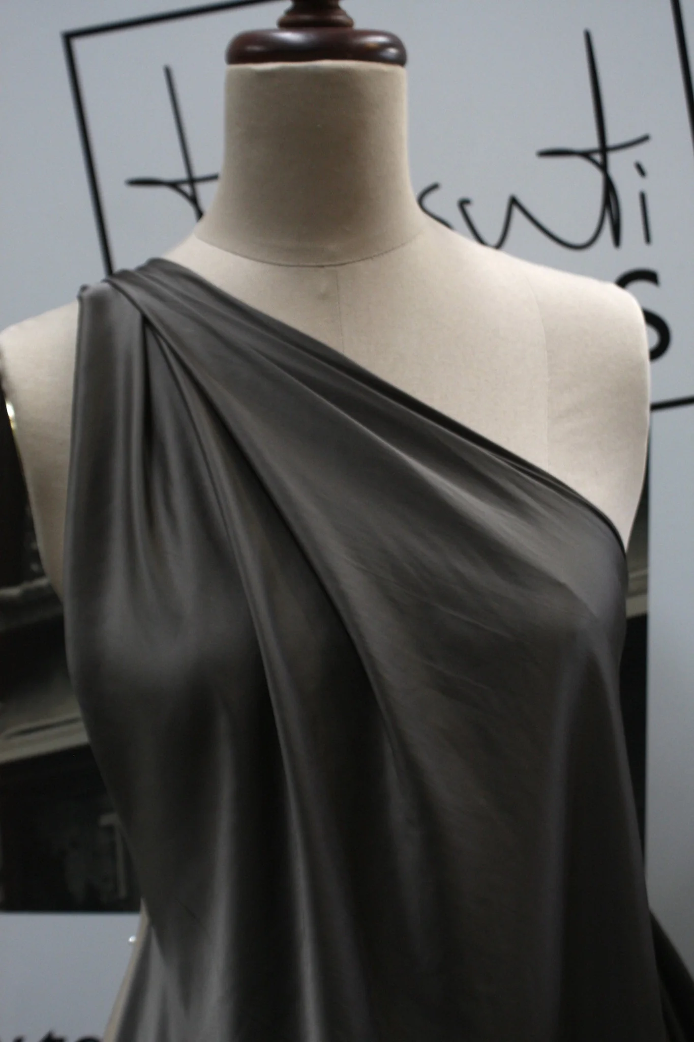 Taupe Nuno - Image 4