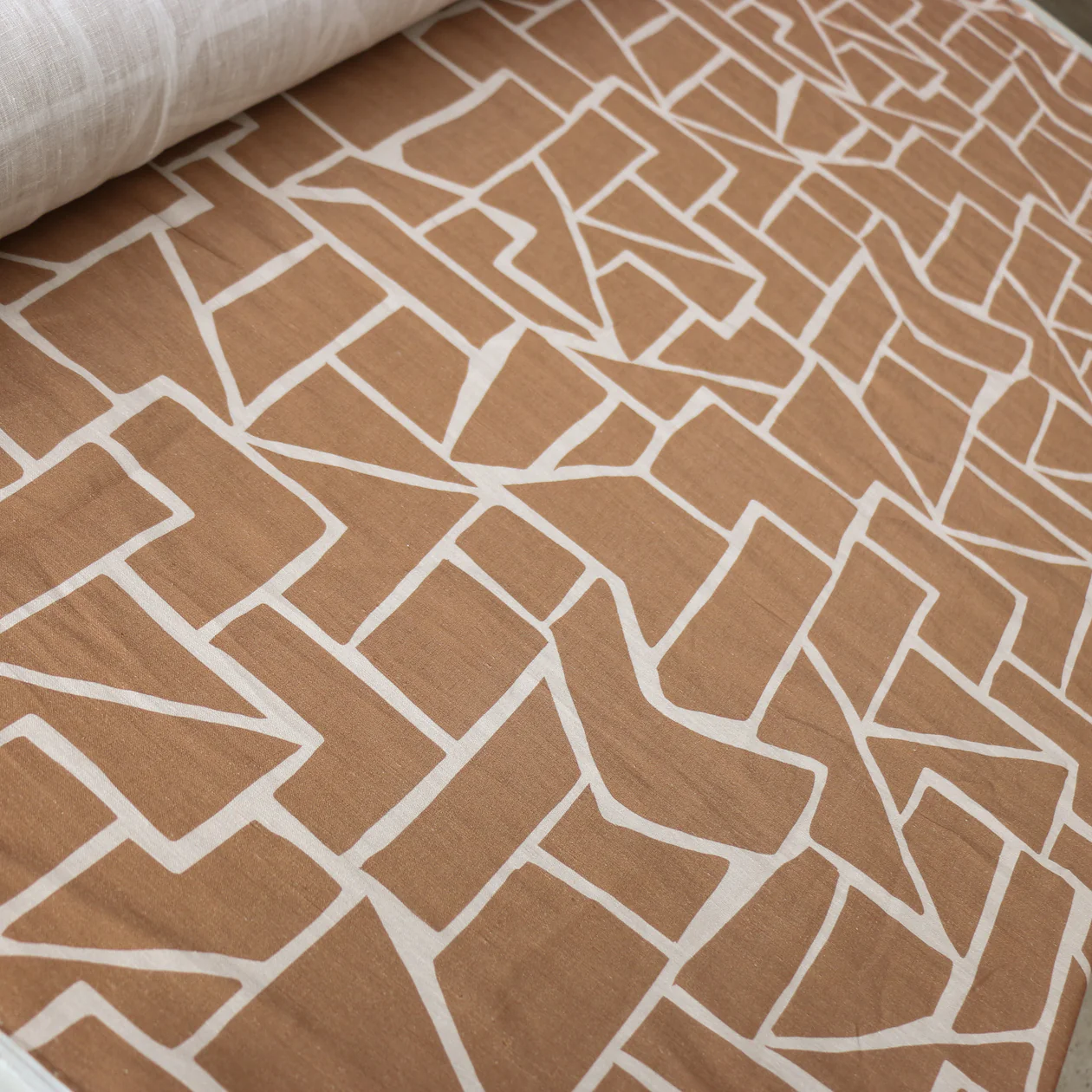 Terra Mosaic Printed Linen - Image 4
