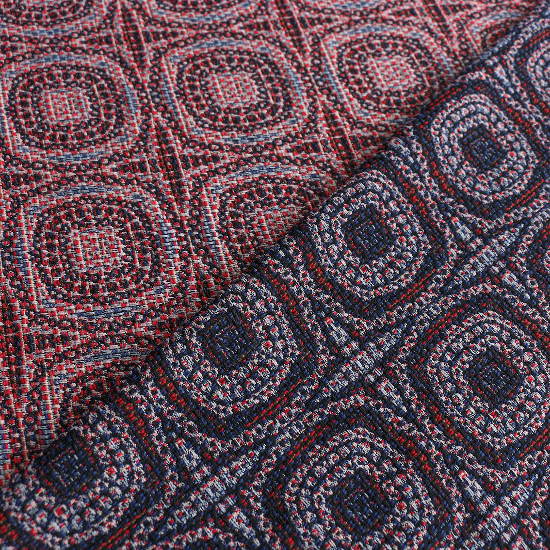 Tessera Jacquard Red/Navy - Image 3