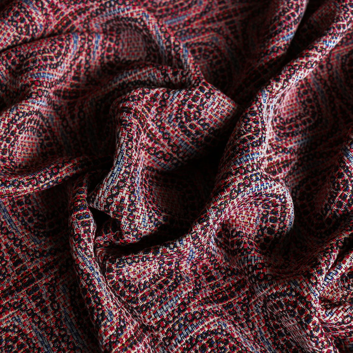 Tessera Jacquard Red/Navy - Image 6