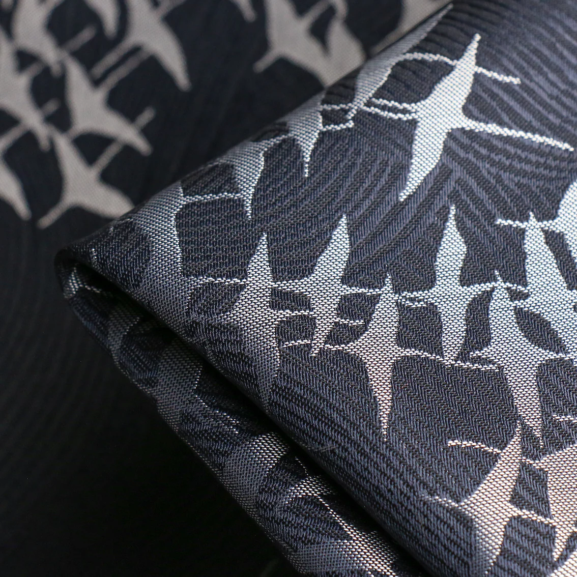The Birds Jacquard