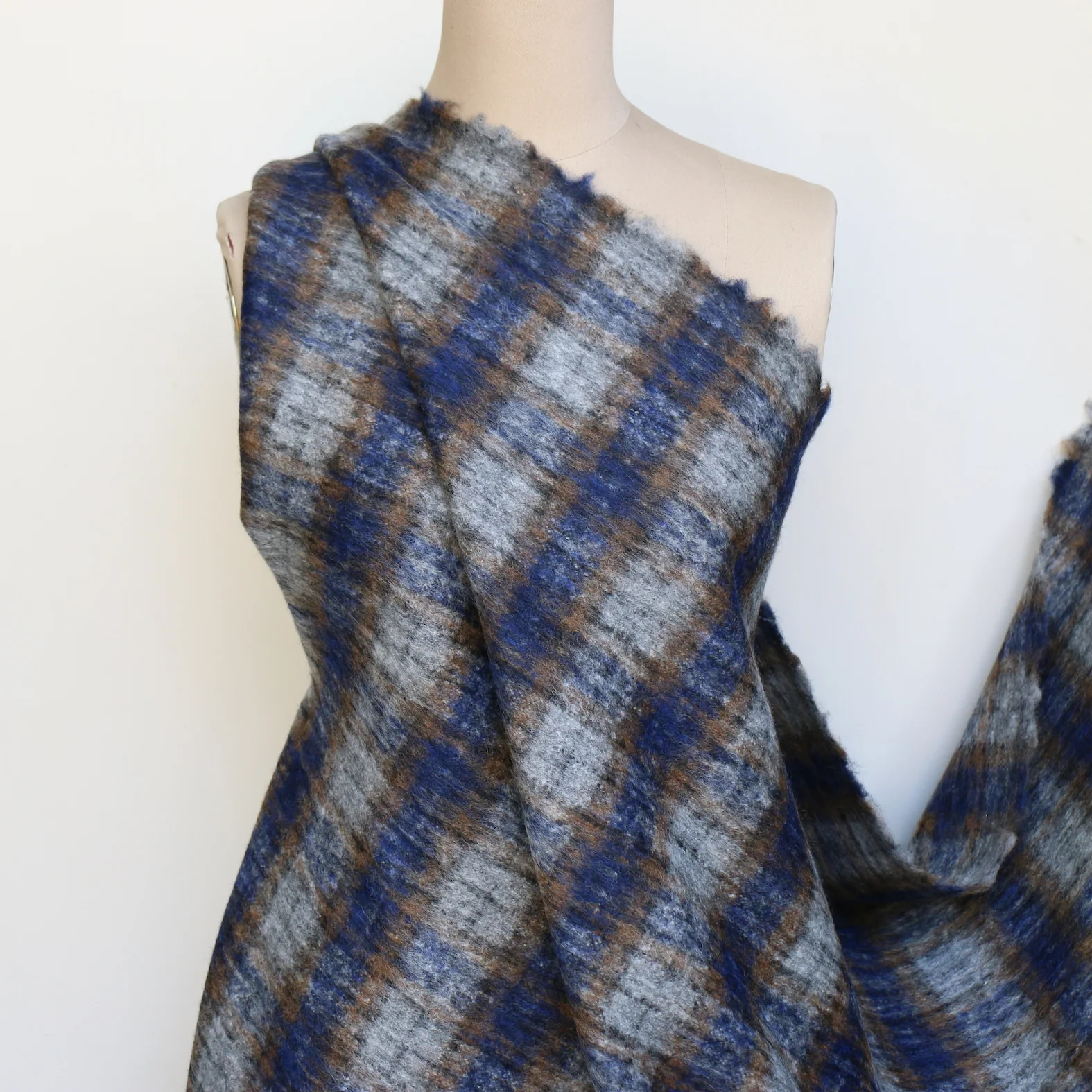 The Blend Navy Coating - Image 5