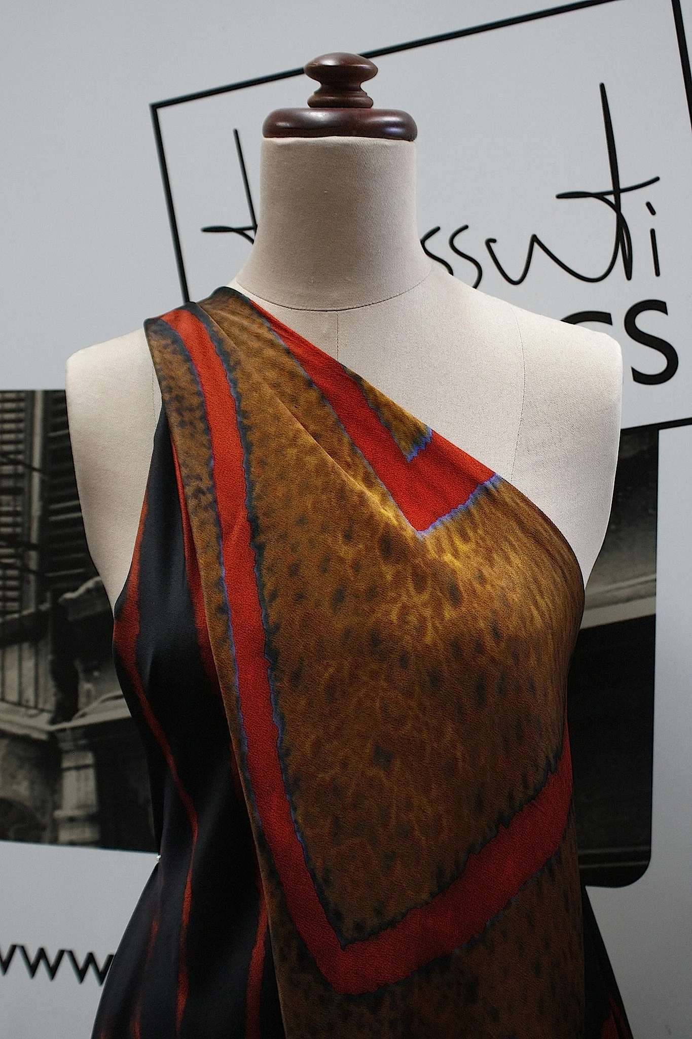 The Close-Up - Image 5