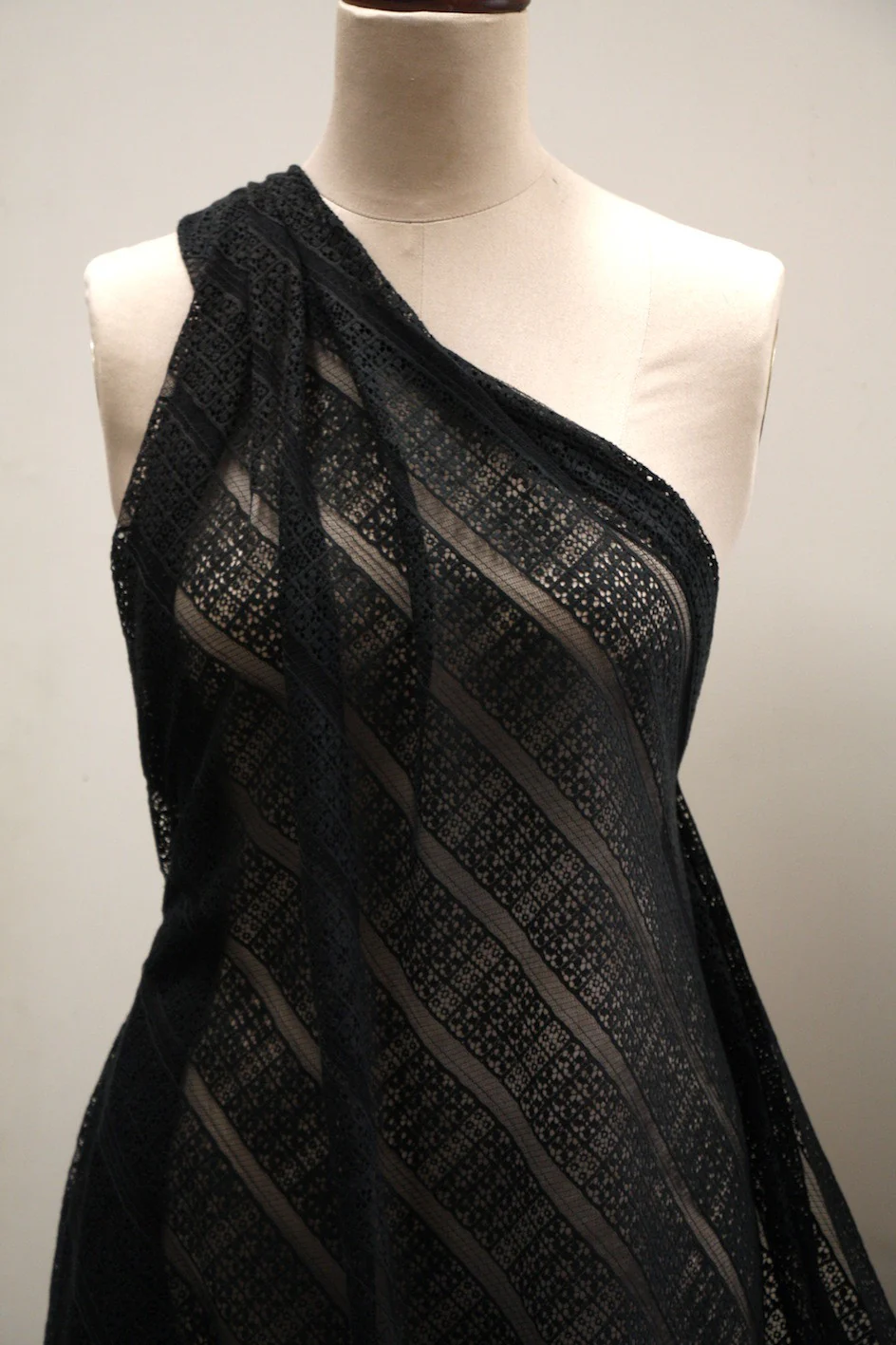 The Cut Above Black - Image 4