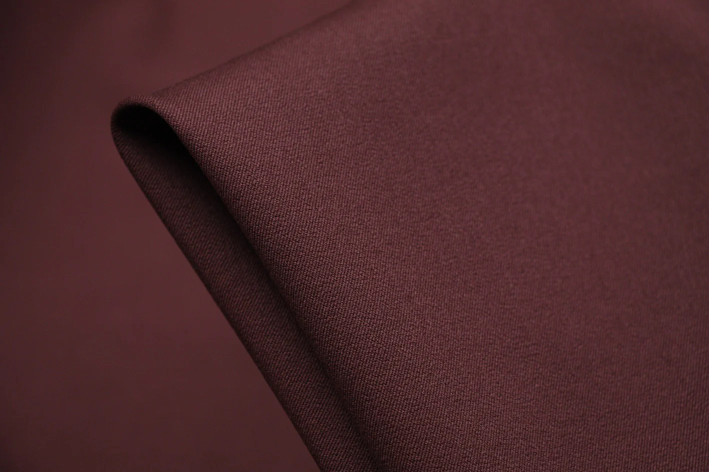 The Plum - 2 Way Stretch