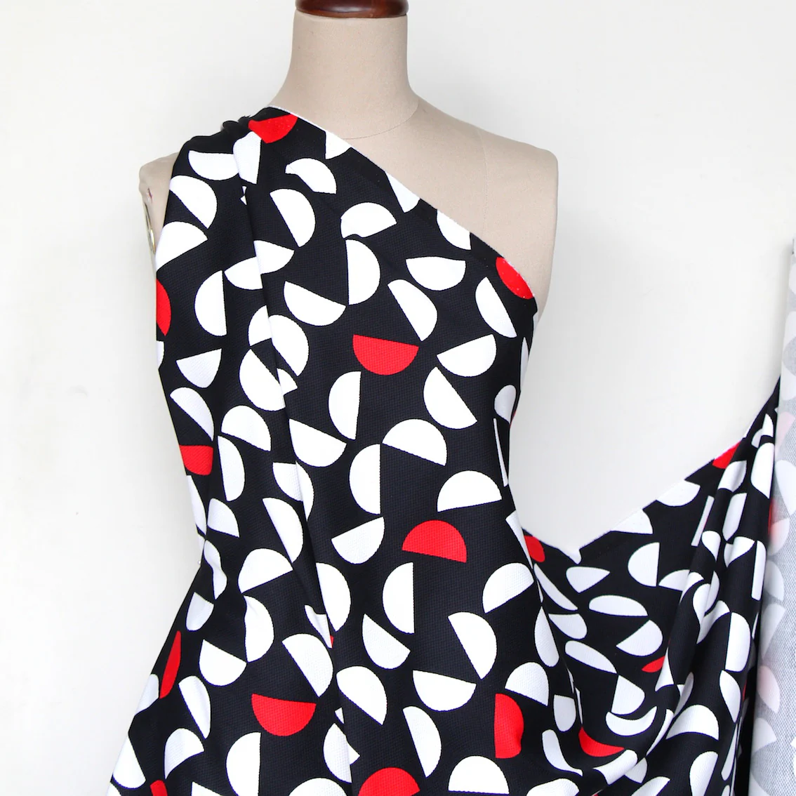 The Red Wedge - Image 5