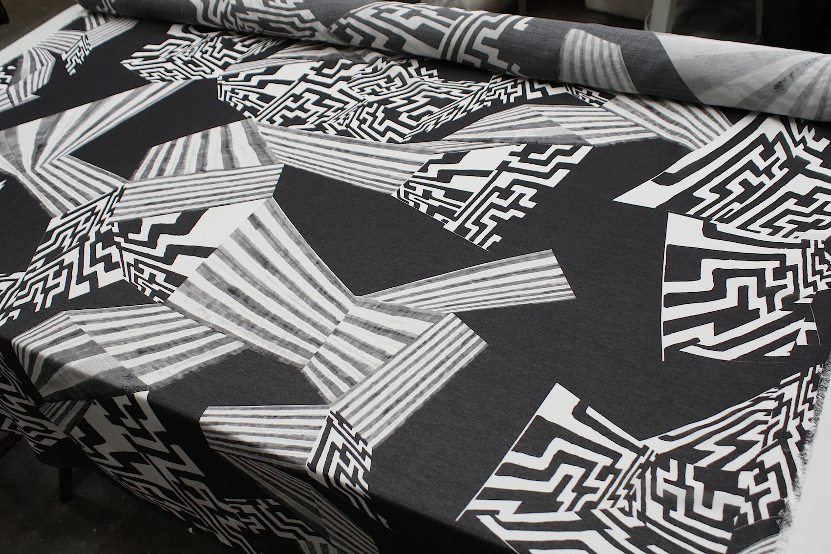The Voile Labyrinth - Image 2