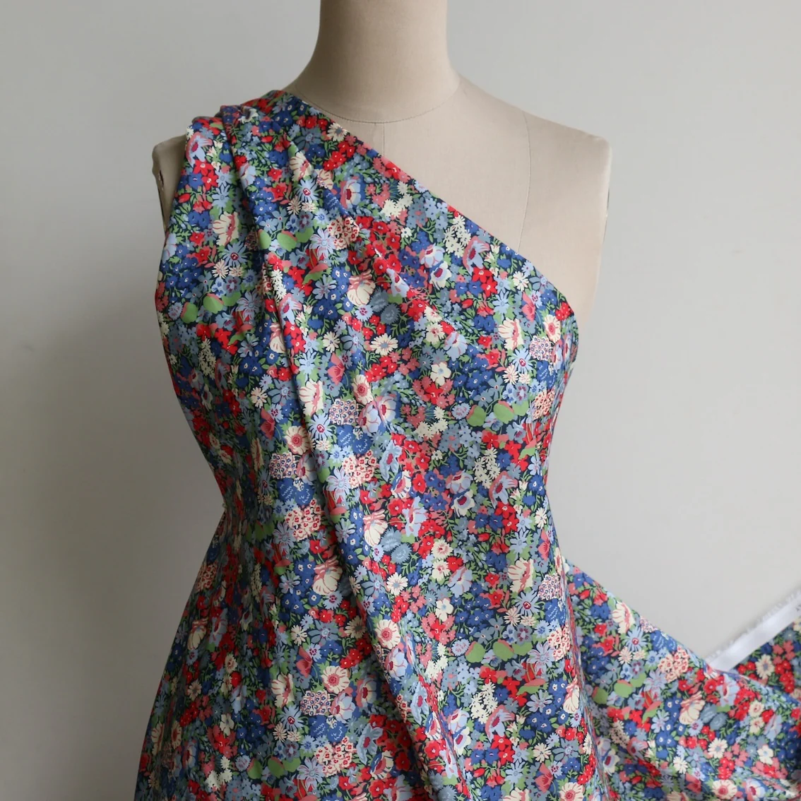 Thorpe Bluette - Liberty Tana Lawn™ - Image 5