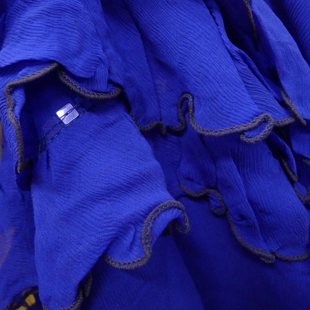 Thrilling Blue Frilling - Image 4