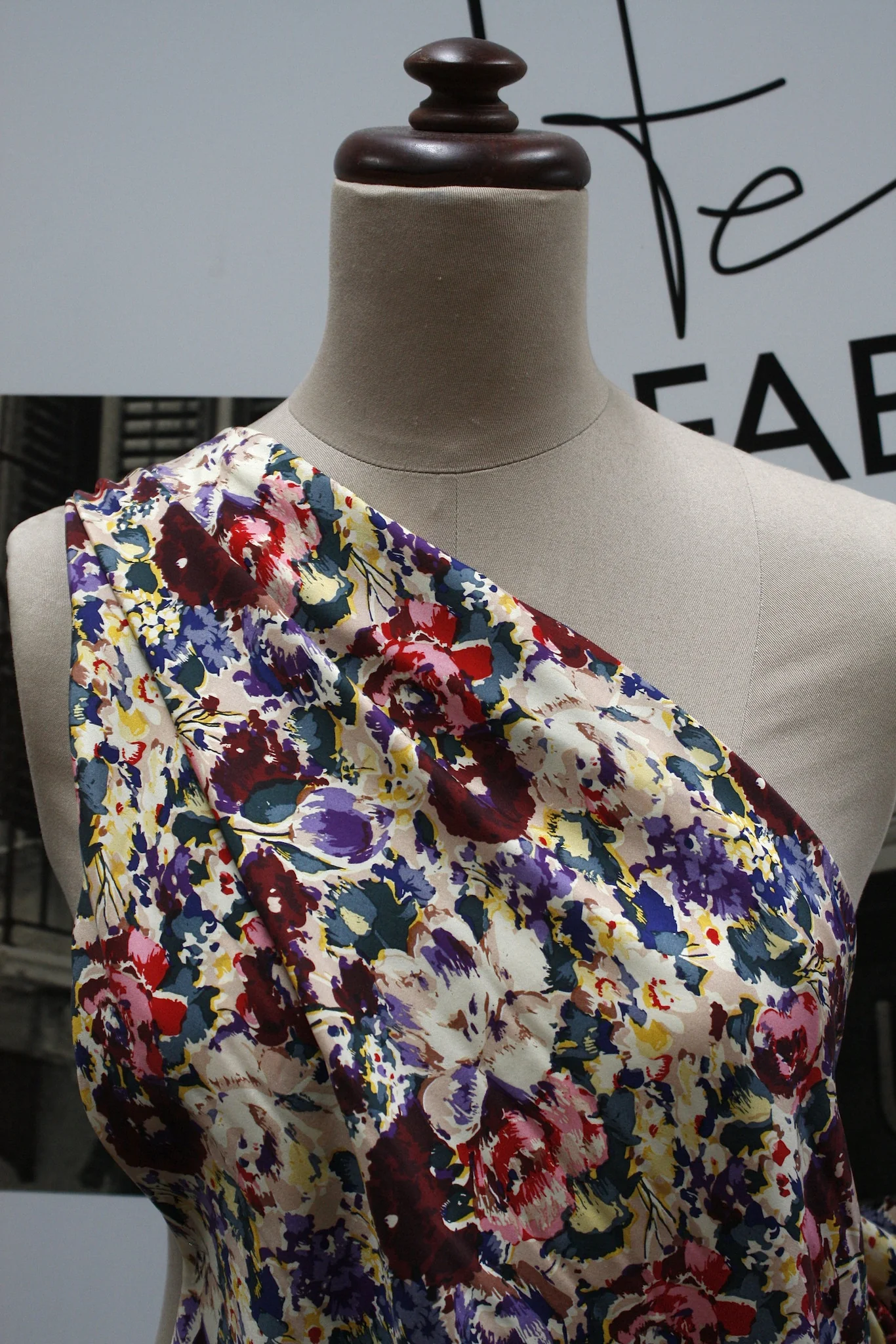 Tight Blooming - Image 4