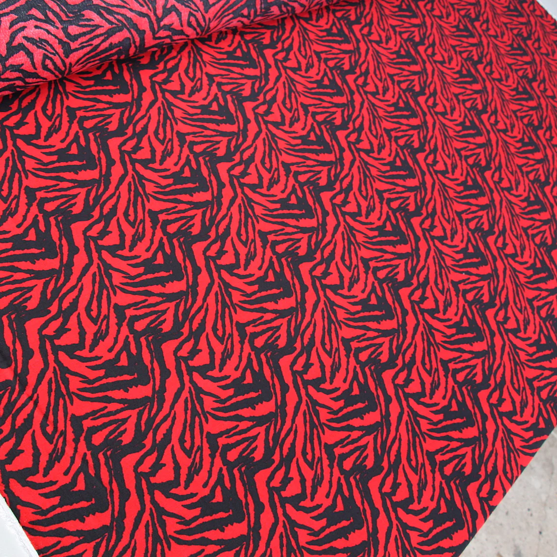 Tigre Regina Cherry - Image 4