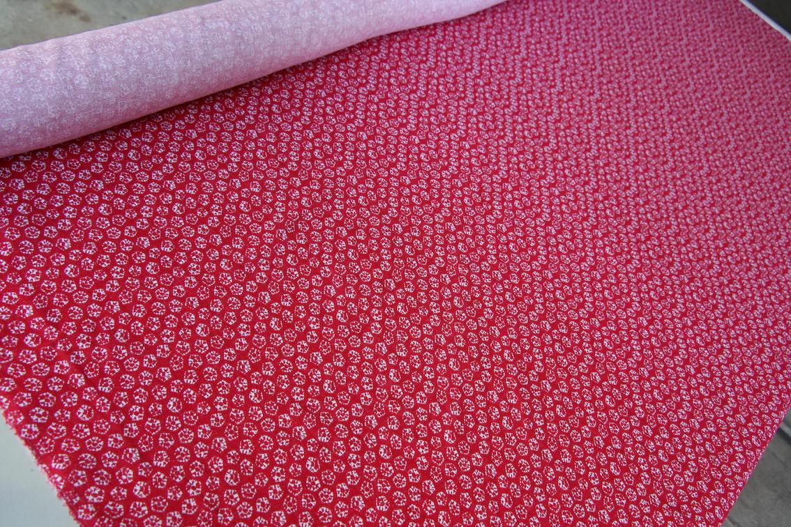 Tracks On Red - Image 3
