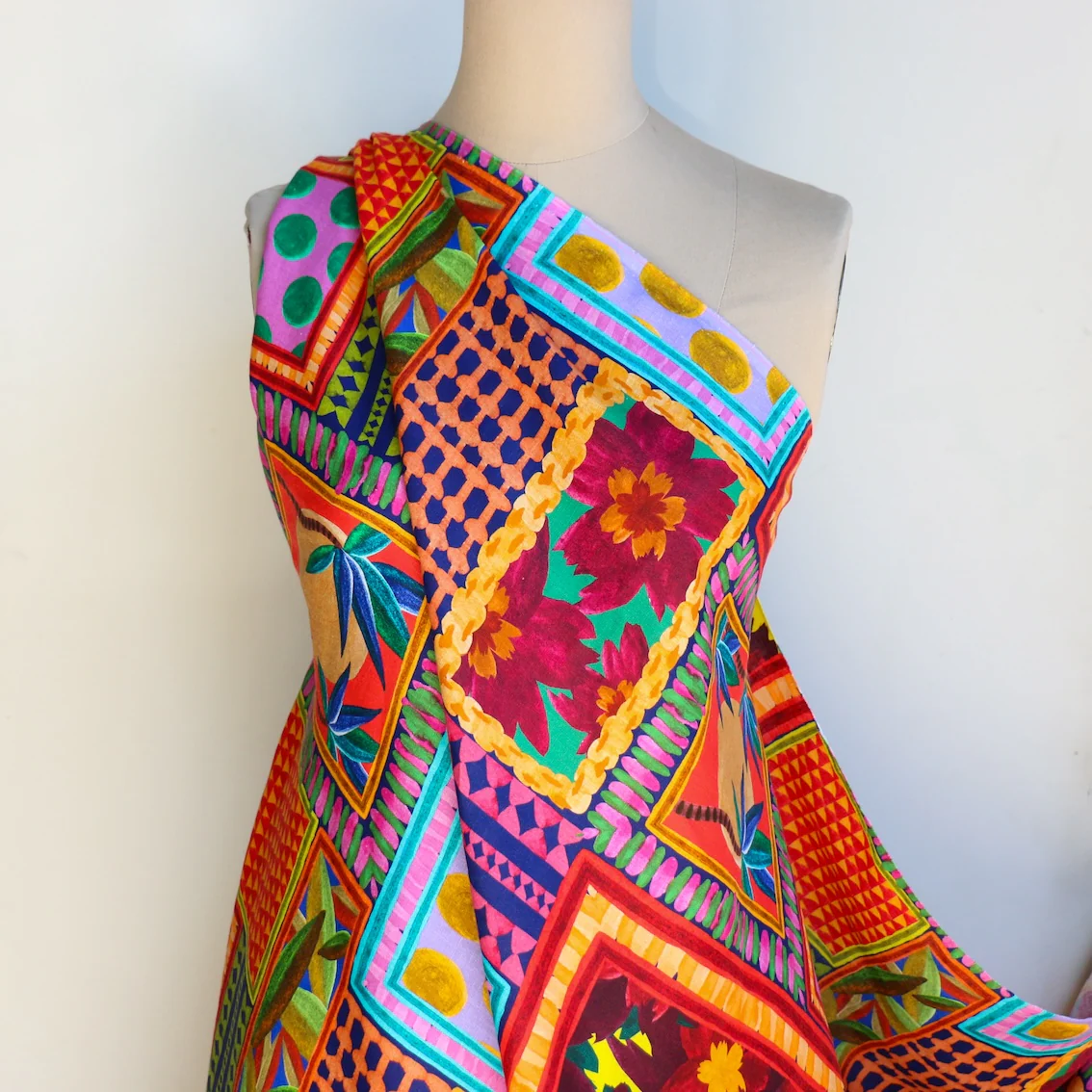 Tropicalia Printed Linen - Image 8