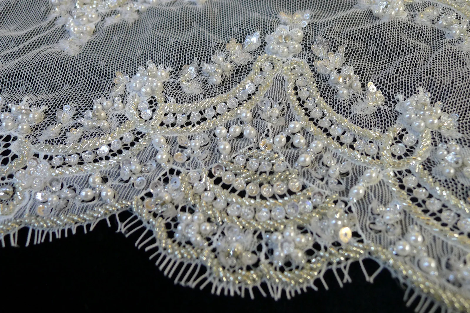 Two Tone Fancy Trim - Image 4