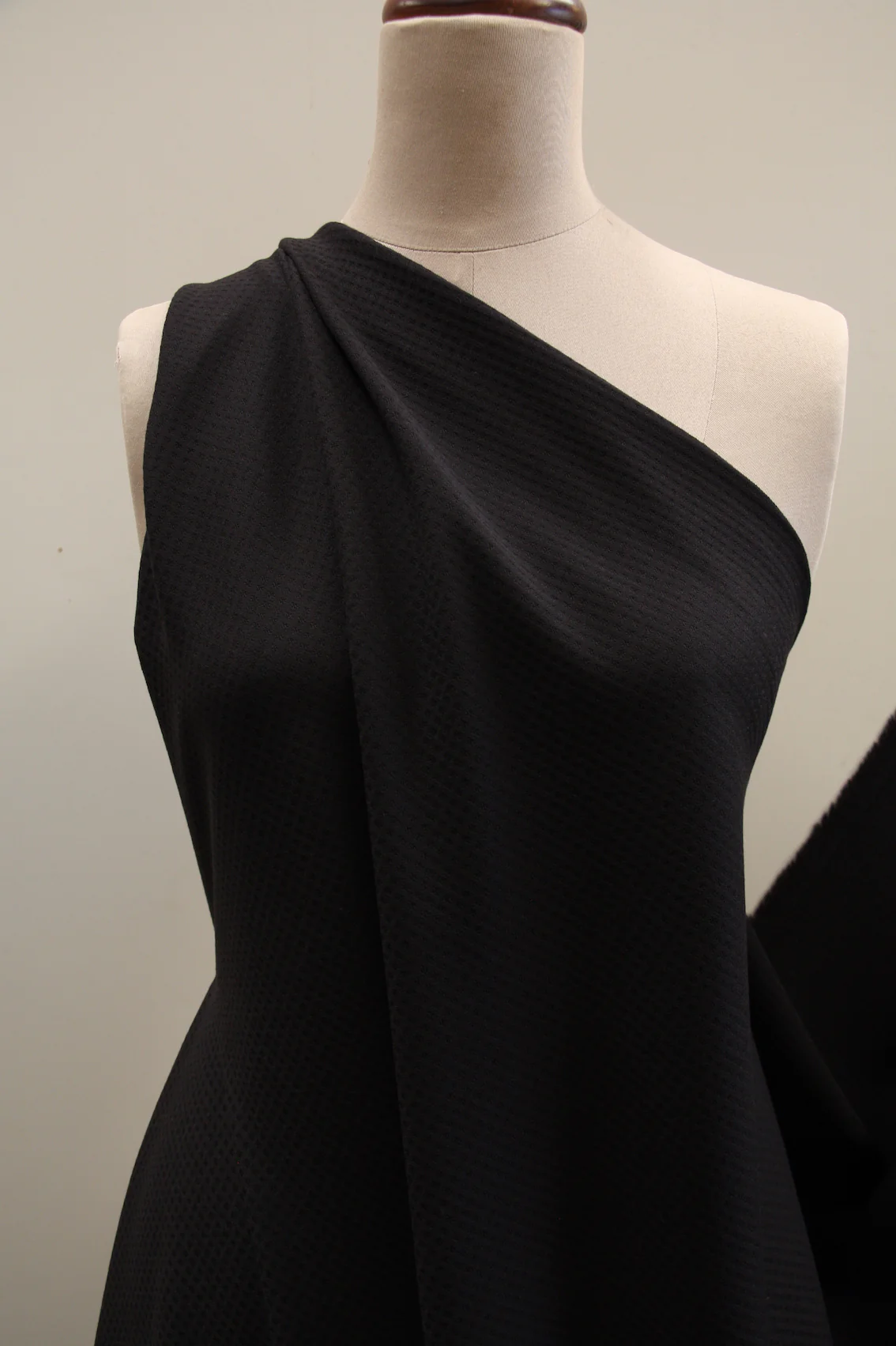 Ultimus Black - Image 3